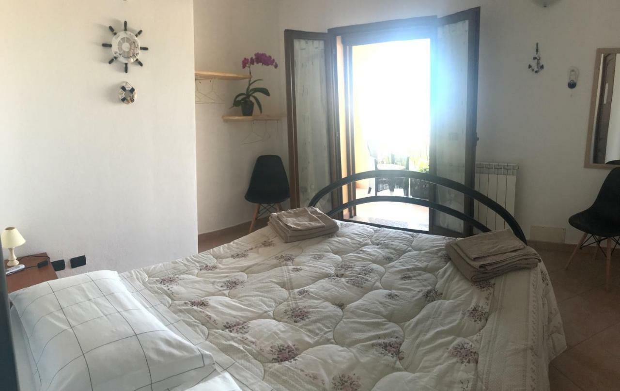 B&B Villa Tancau 圣玛丽亚纳瓦雷 外观 照片